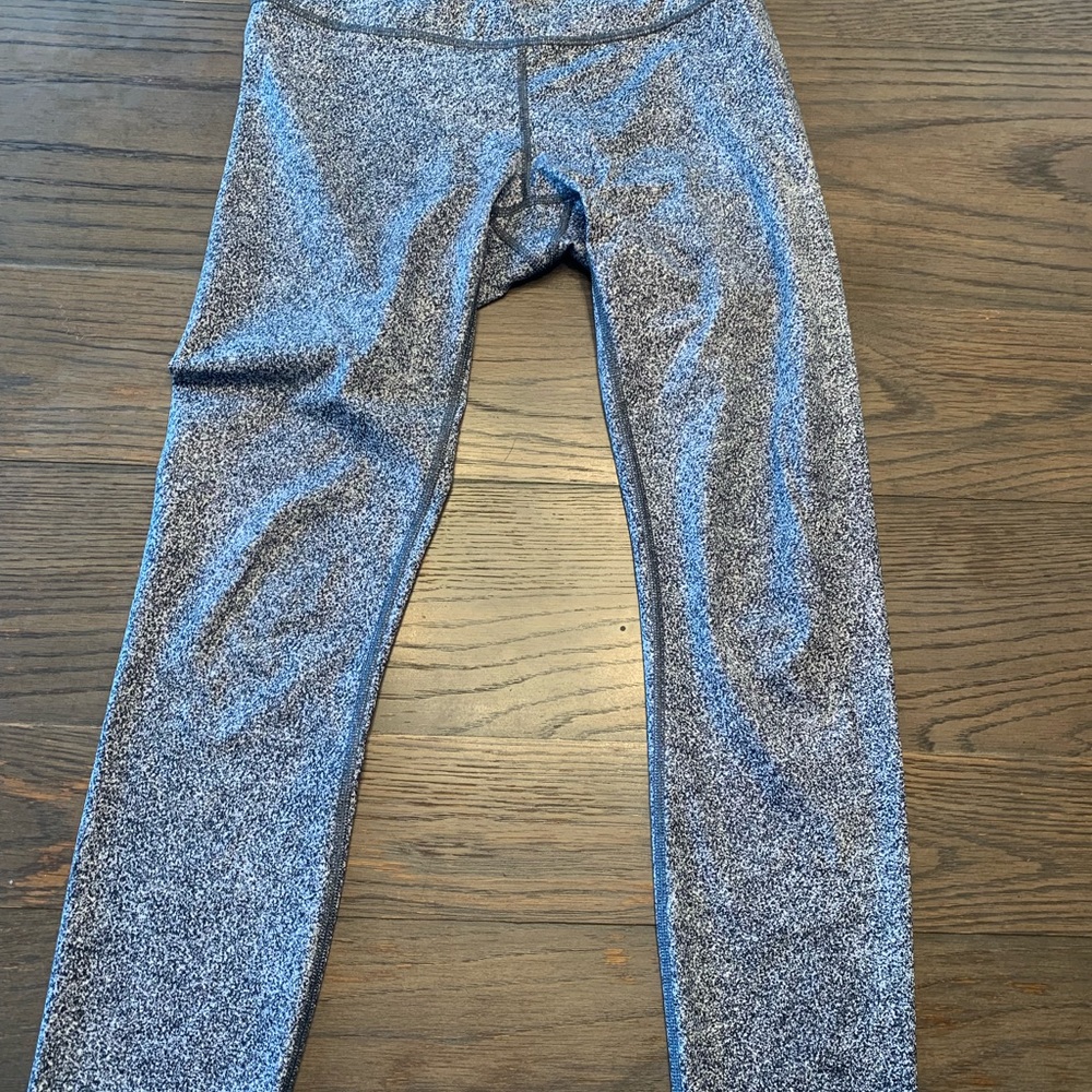 Gray Print Lululemon Leggings size 6